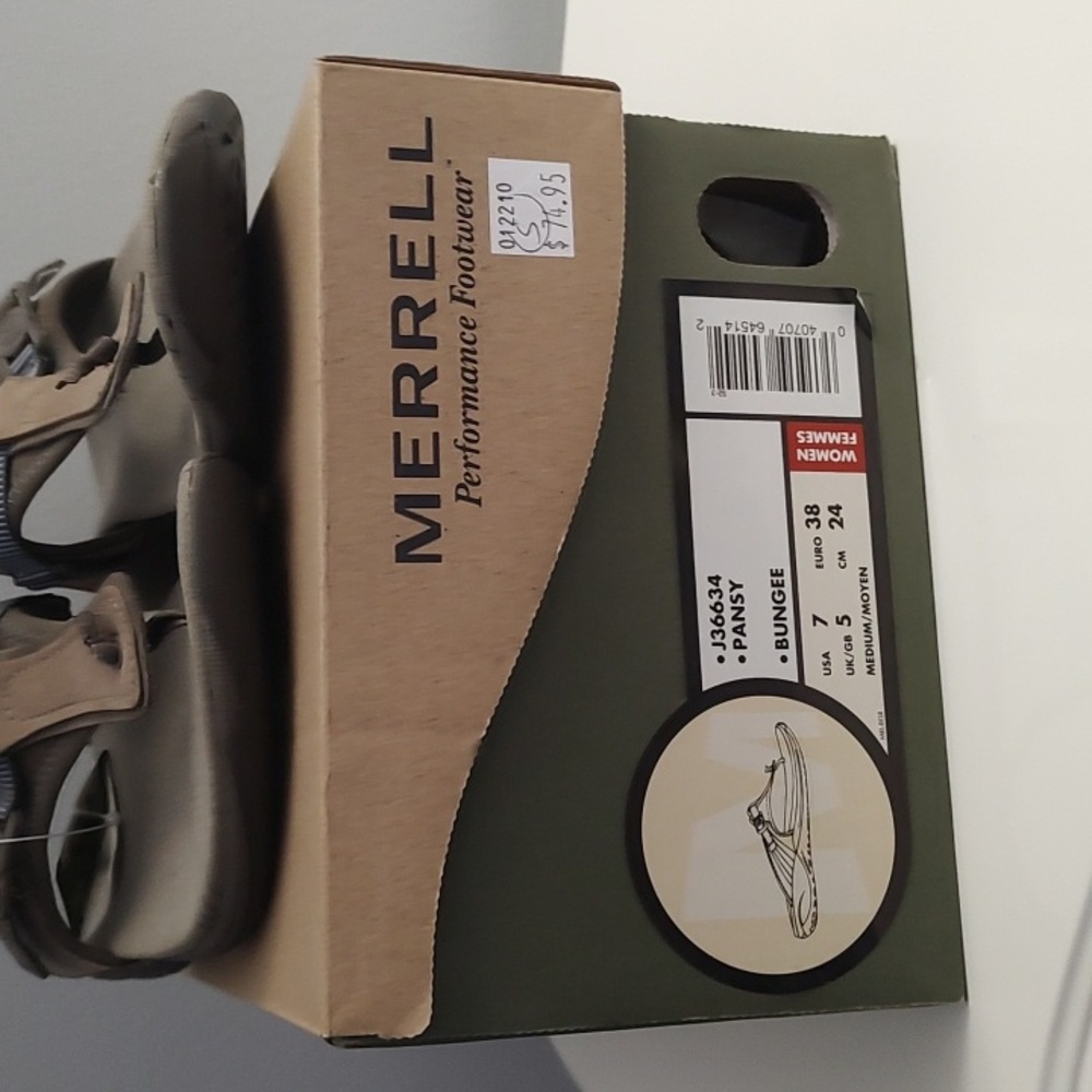 Merrell NWT - Picture 5 of 6